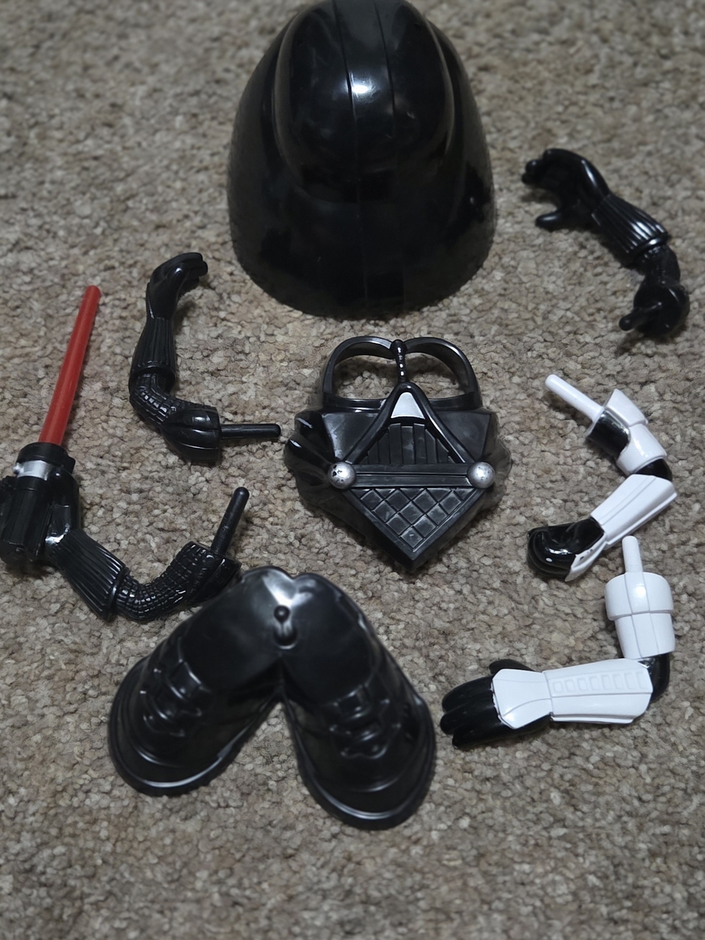 HUGE LOT Mr. Potato Head + Accessories Hasbro Disney Parks Darth Vader Pirate